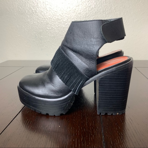 Arts Thread X Urban Outfitters Black Make It Fringe Platform Chunky Ankle Boots - Picture 3 of 14
